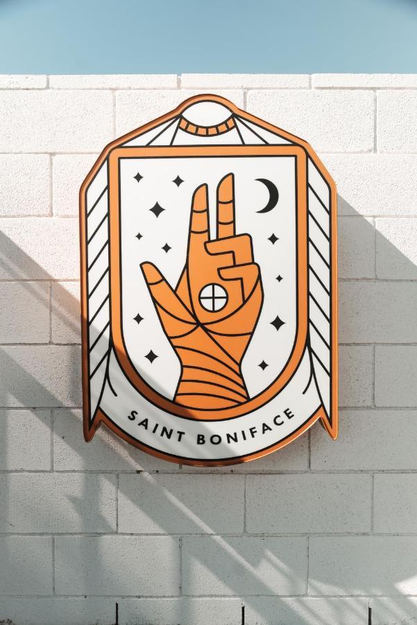 Saint Boniface Hotel Indio Esterno foto